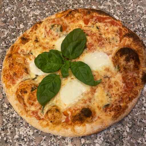 Pizza Caprese